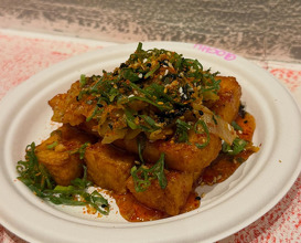 Dinner at Hanbaagaasuuteeki