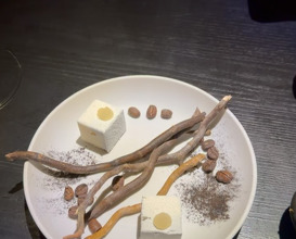 Dinner at Crizia Restaurant Grill Bar