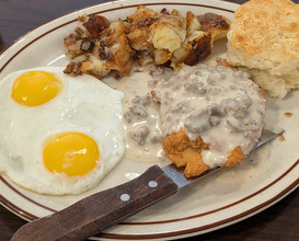 Dinner at Winnie & Ethel's Downtown Diner