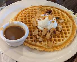 Dinner at Winnie & Ethel's Downtown Diner