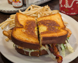Dinner at Winnie & Ethel's Downtown Diner