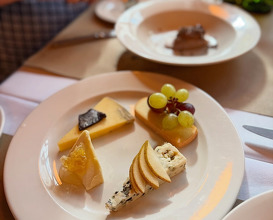 Dinner at Devonshire Arms, Piccadilly, Denman Street, London