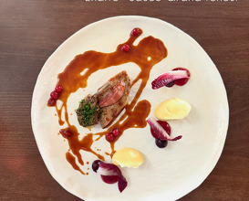 Dinner at UNALOME by Graeme Cheevers