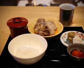 Dinner at にくの匠 三芳（みよし）