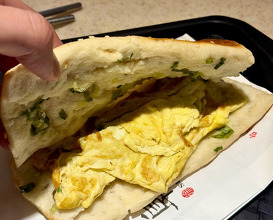 Dinner at 華山市場 阜杭豆漿