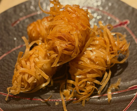 Dinner at 香港料理申申西麻布店