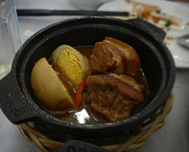 Dinner at Hoa Túc