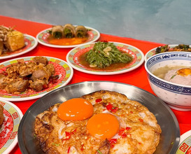 Dinner at SASA Khaotom Bar