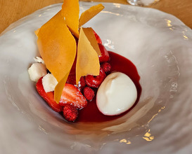 Lunch at Hélène Darroze at The Connaught