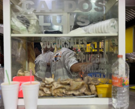 Dinner at Caldos De Gallina " Luis " Oficial