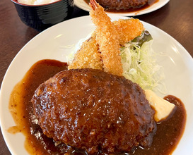 Dinner at 洋食喫茶さかえ