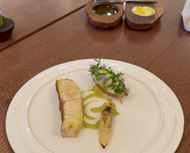 Dinner at Le Manoir de la Régate