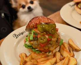 Dinner at Burger Mania 広尾｜Hiroo