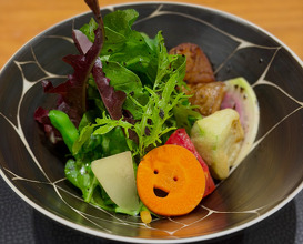 Dinner at 傳 Den