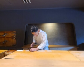 Dinner at 鮨 三心 - Sushi SANSHIN