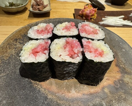 Dinner at 鮨 三心 - Sushi SANSHIN
