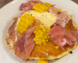 Dinner at Brassrie Salut ブラッスリー ・サリュー