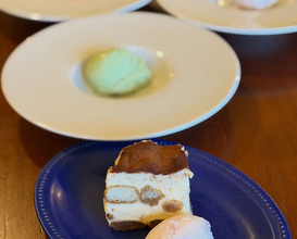 Dinner at Piccolo Vaso (ピッコロ ヴァーゾ)