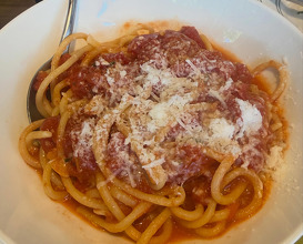 Dinner at a Mano