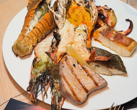 Dinner at Lord Jim’s at Mandarin Oriental