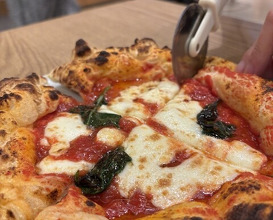 Dinner at 400℃ Pizza (400℃ PIZZA)