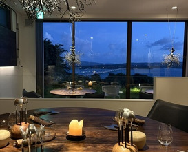 Dinner at 6 SIX