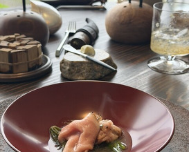 Dinner at 6 SIX