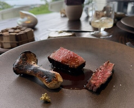 Dinner at 6 SIX