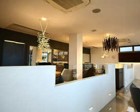 Dinner at 6 SIX