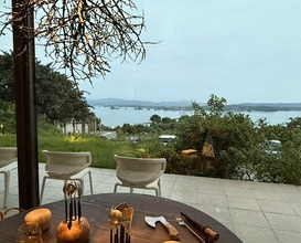 Dinner at 6 SIX