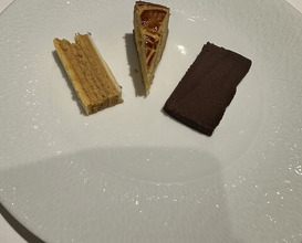 Dinner at Chez Inno (シェ・イノ)
