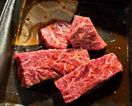 Dinner at Shinya Yakiniku Daichan (深夜焼肉 だいちゃん)