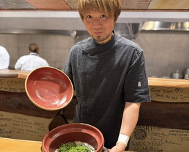 Dinner at Den (傳)