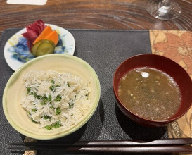 Dinner at Den (傳)