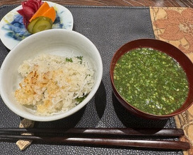 Dinner at Den (傳)