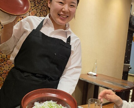 Dinner at Den (傳)