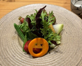 Dinner at Den (傳)