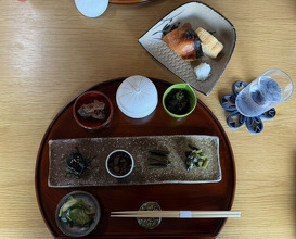 Dinner at Dewa Ya (出羽屋)