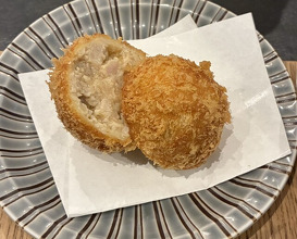 Dinner at Tonkatsu Fujii (とんかつ ふじ井)