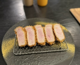 Dinner at Tonkatsu Fujii (とんかつ ふじ井)