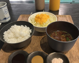 Dinner at Tonkatsu Fujii (とんかつ ふじ井)