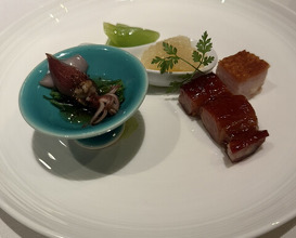 Dinner at Chinese Hanten Fureika (中国飯店 富麗華)