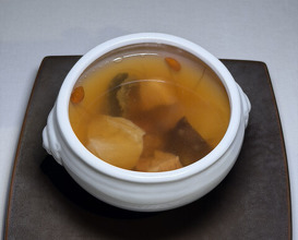 Dinner at Chinese Hanten Fureika (中国飯店 富麗華)