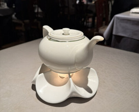 Dinner at Chinese Hanten Fureika (中国飯店 富麗華)