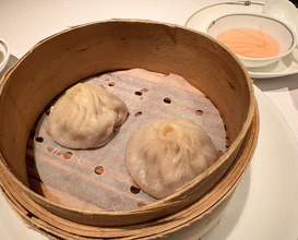 Dinner at Chinese Hanten Fureika (中国飯店 富麗華)