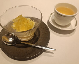 Dinner at Chinese Hanten Fureika (中国飯店 富麗華)