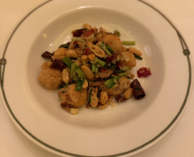 Dinner at Chinese Hanten Fureika (中国飯店 富麗華)