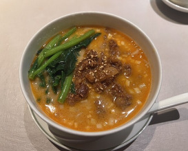 Dinner at Chinese Hanten Fureika (中国飯店 富麗華)