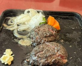Dinner at Sumiyaki Hamburger Steak Gyusen (炭焼ハンバーグ 牛船)