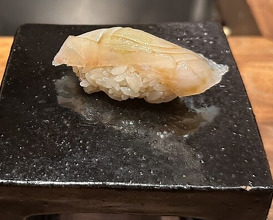 Dinner at HATSUNEZUSHI (初音鮨)